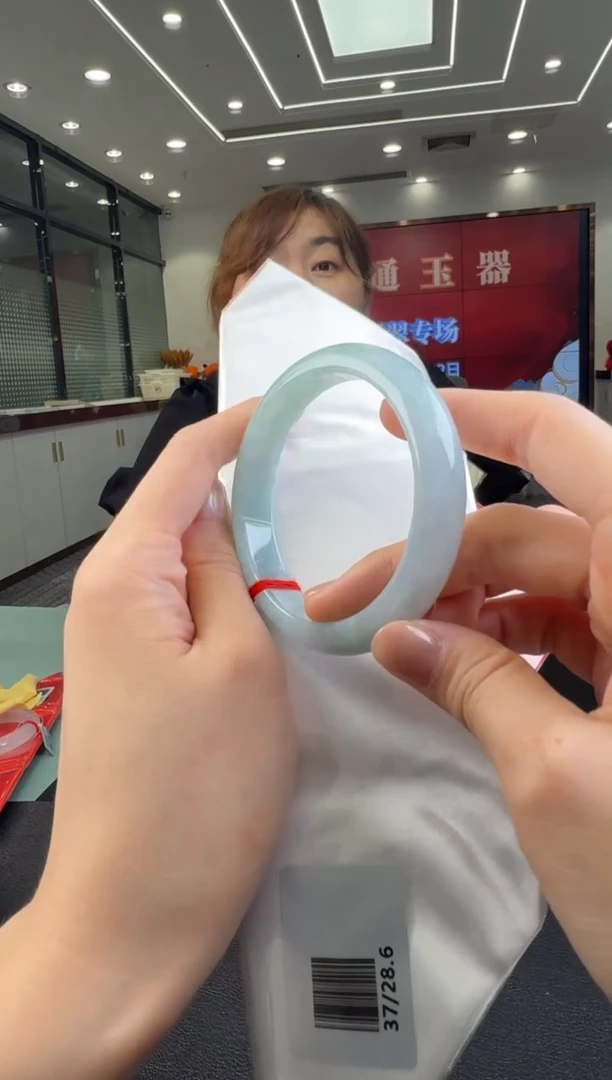 翡翠未镶嵌颈饰手镯62