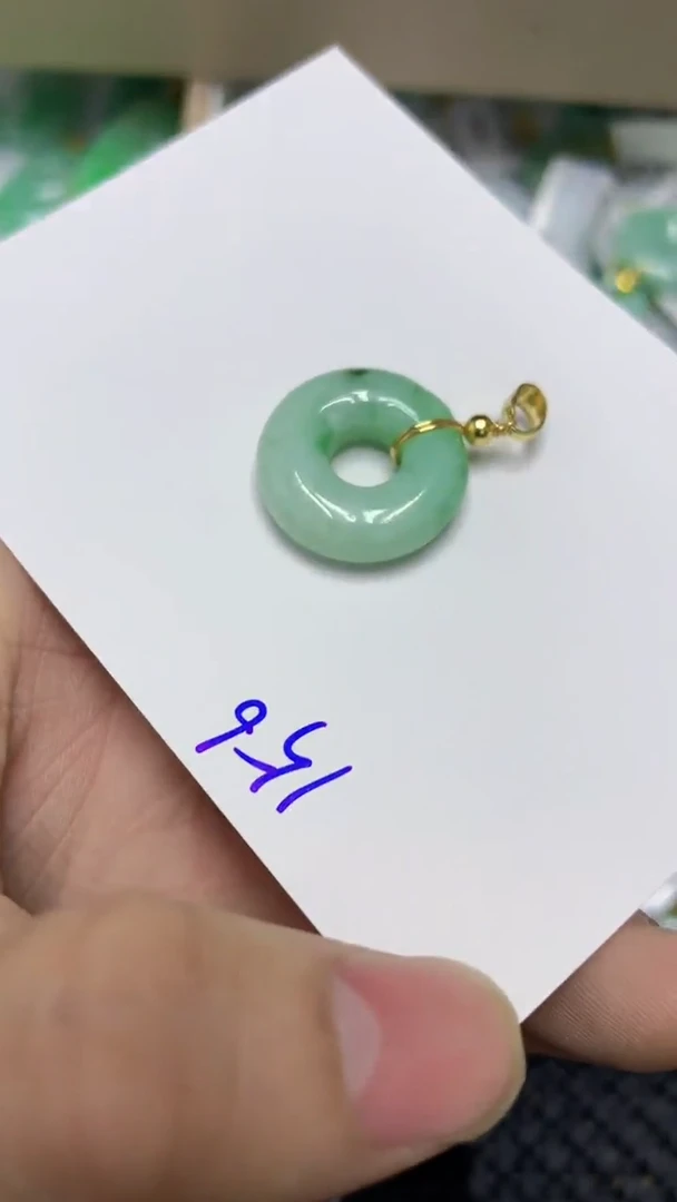 颈饰未镶嵌翡翠缅甸A货翡翠