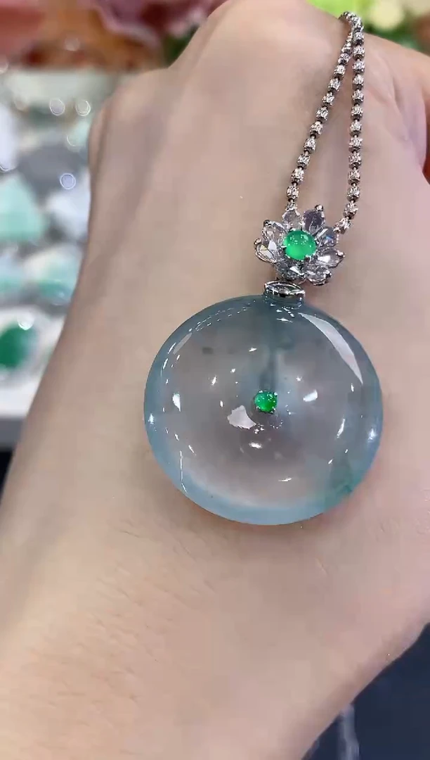 吊坠(不含链)18K金镶嵌翡翠B223