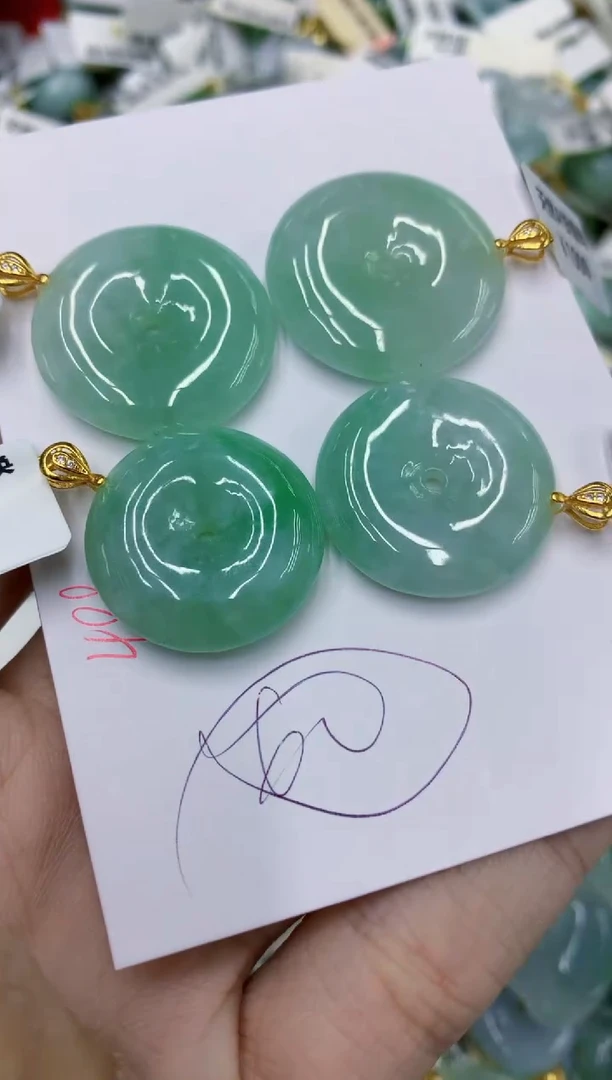 颈饰未镶嵌翡翠11111111111多样性发其一