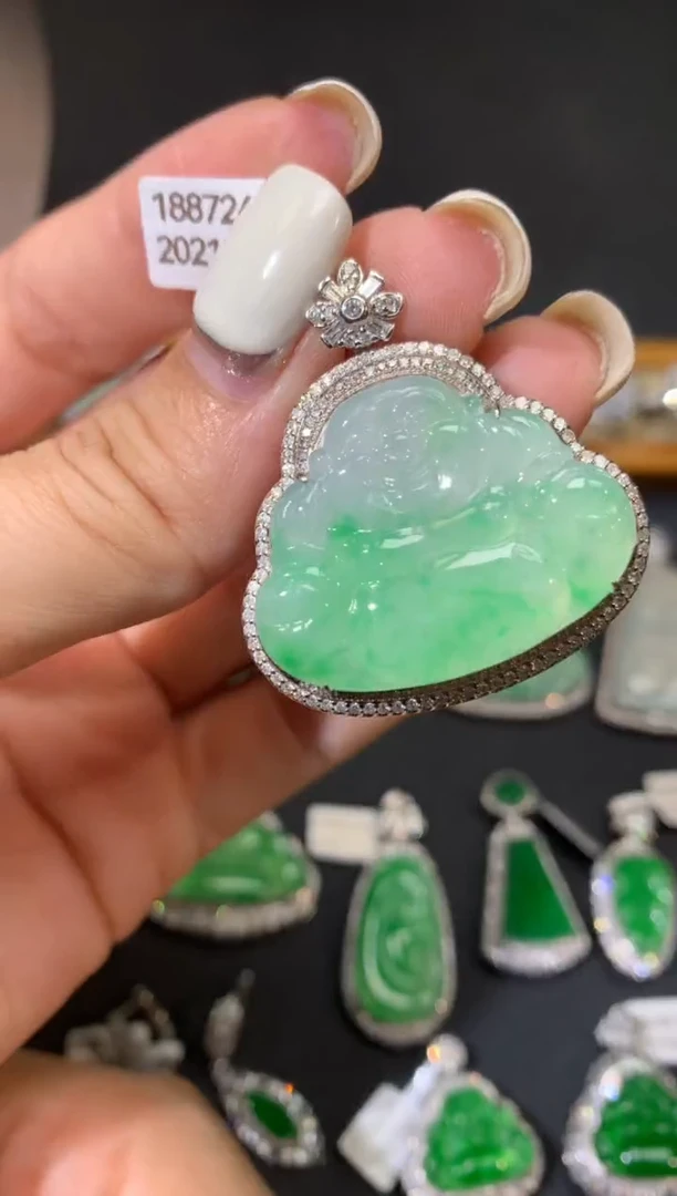 翡翠18K金镶嵌吊坠(不含链)吊坠