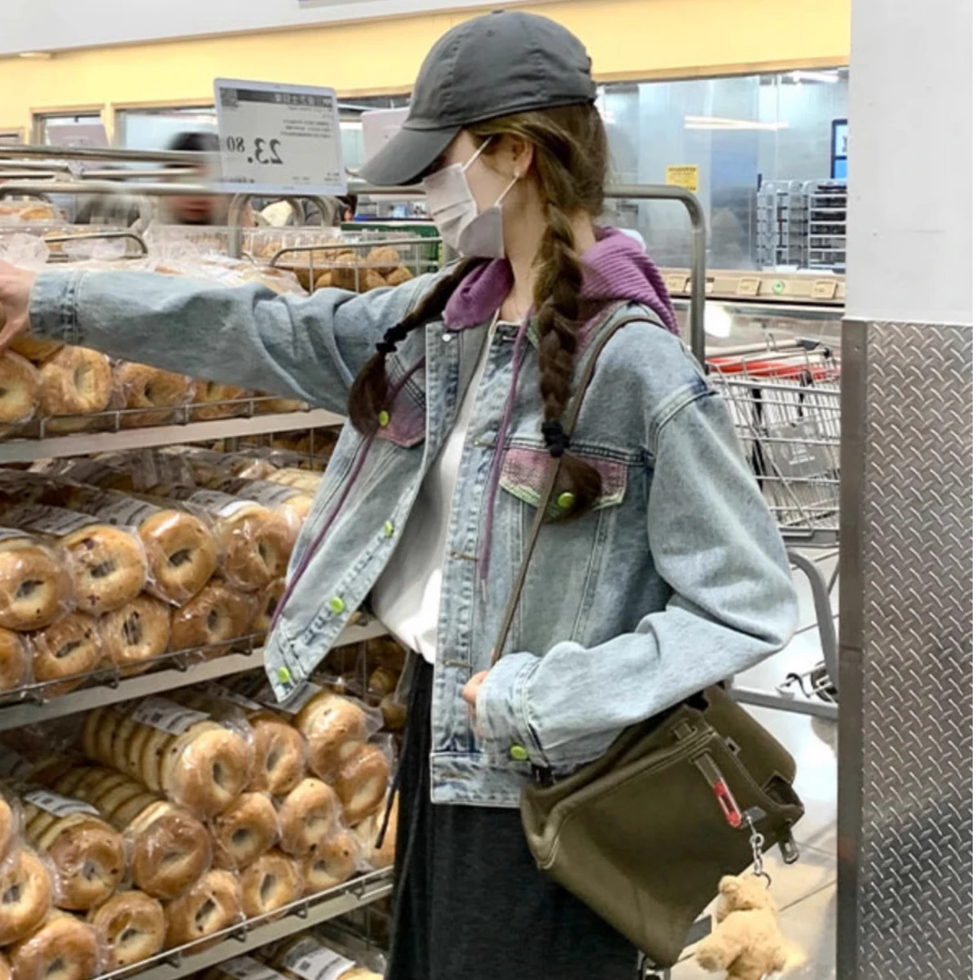 彩俏芝撞色针织连帽牛仔外套女欧洲站2025早春新款百搭显瘦夹克