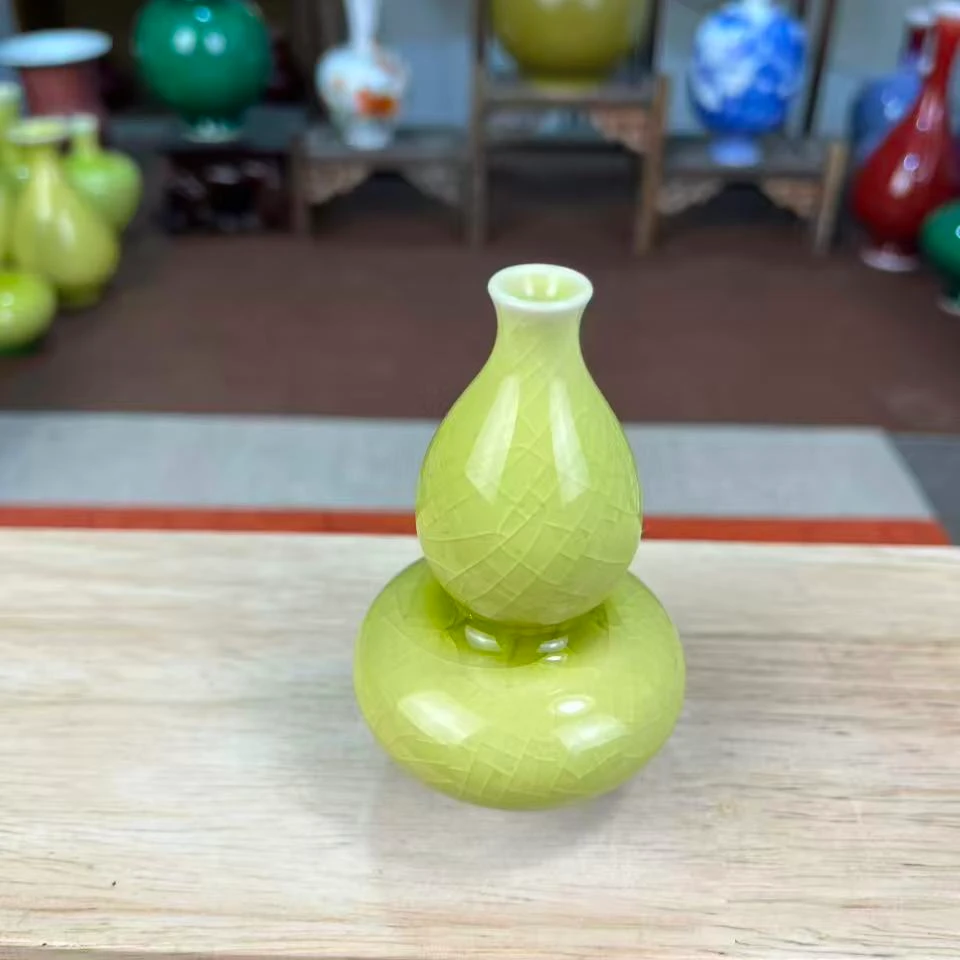 景德镇冰晶黄手工葫芦瓶