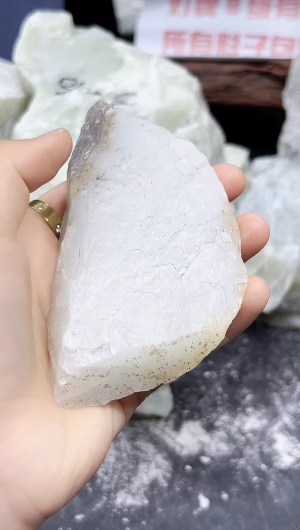 未镶嵌根据客户需求定制定制和田玉新疆和田玉原石定制