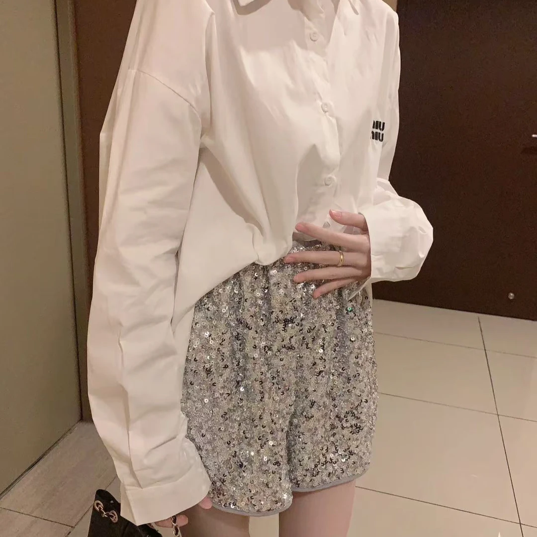 楚楚动人—极光亮片短裤