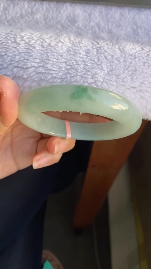 未镶嵌手镯翡翠（冰胶晴绿飘花）5号有纹