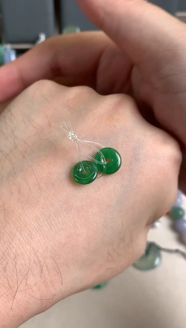 未镶嵌定制翡翠裸玉