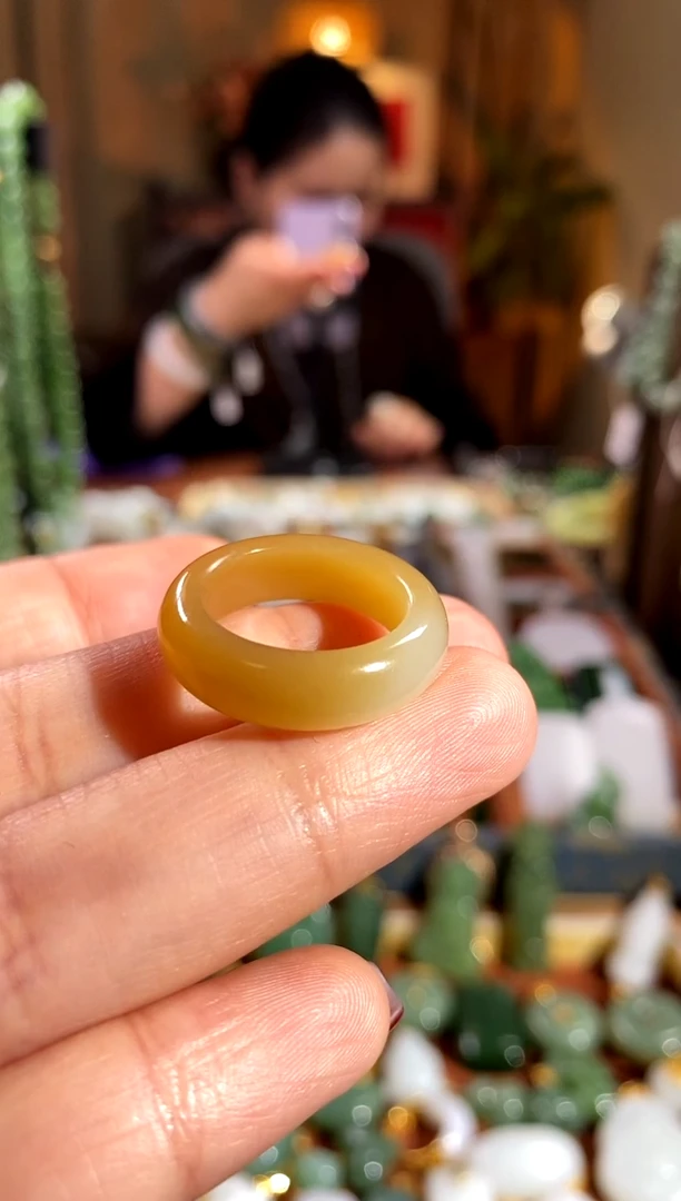 未镶嵌戒指和田玉13