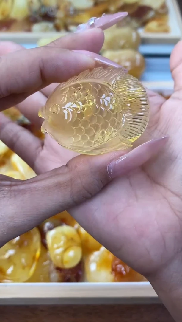 未镶嵌琥珀裸石天然琥珀蜜蜡