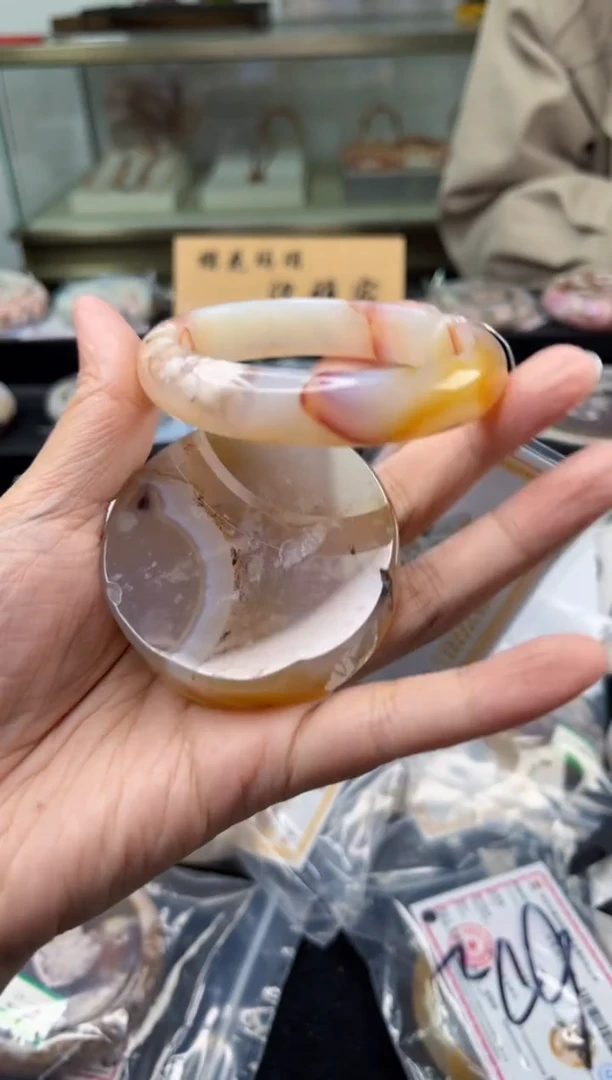 未镶嵌手镯石英质玉60圈口（赠品镯心）399