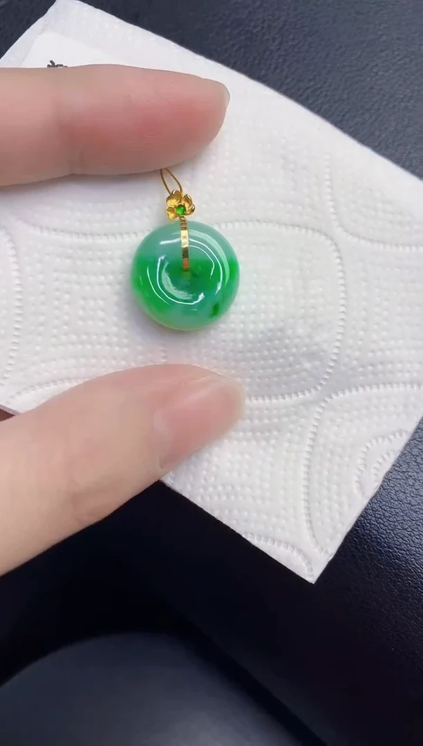 颈饰18K金镶嵌翡翠天然翡翠缅甸A货