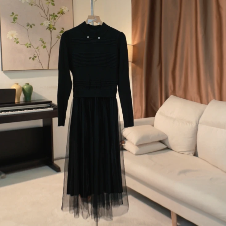 G249 纱网下摆显瘦黑色针织连衣裙女 75XC44