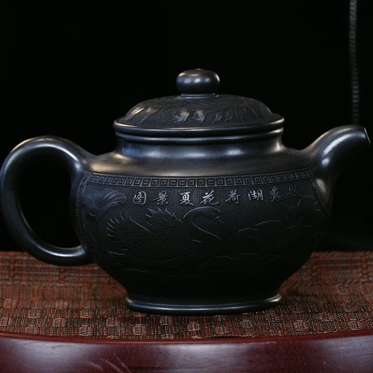 宜兴原矿紫砂壶-掇只 石黄 天鹅