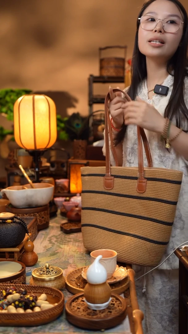 原木纸浆草编单肩包  草编背包