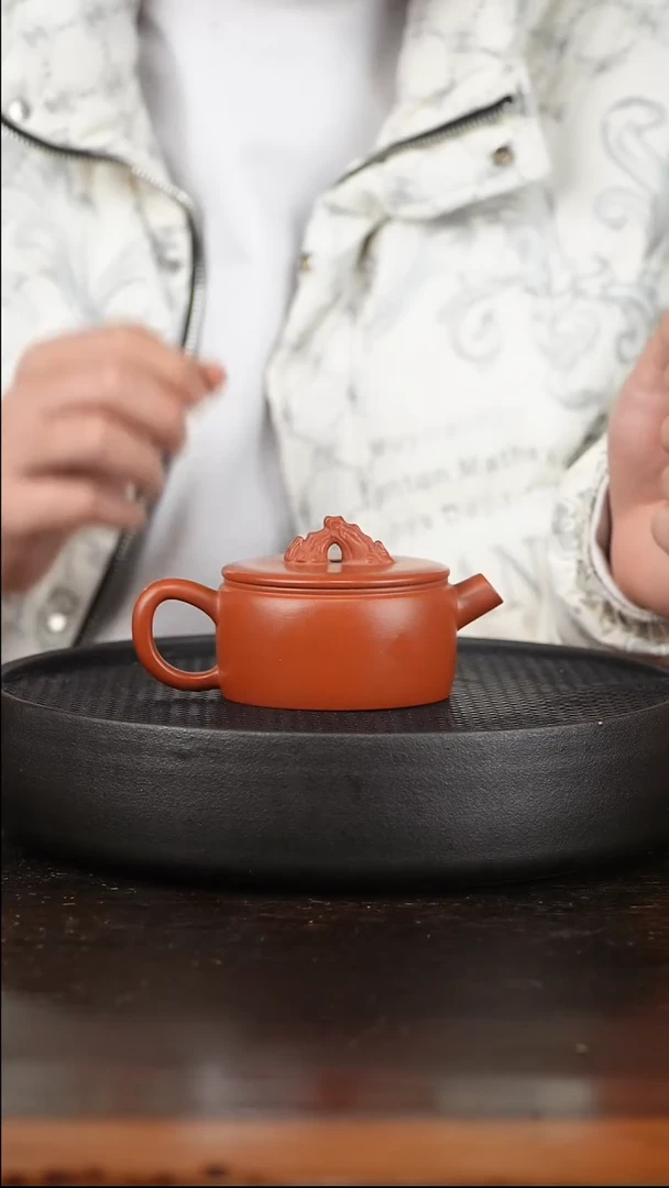 紫砂茶壶离开了看了看