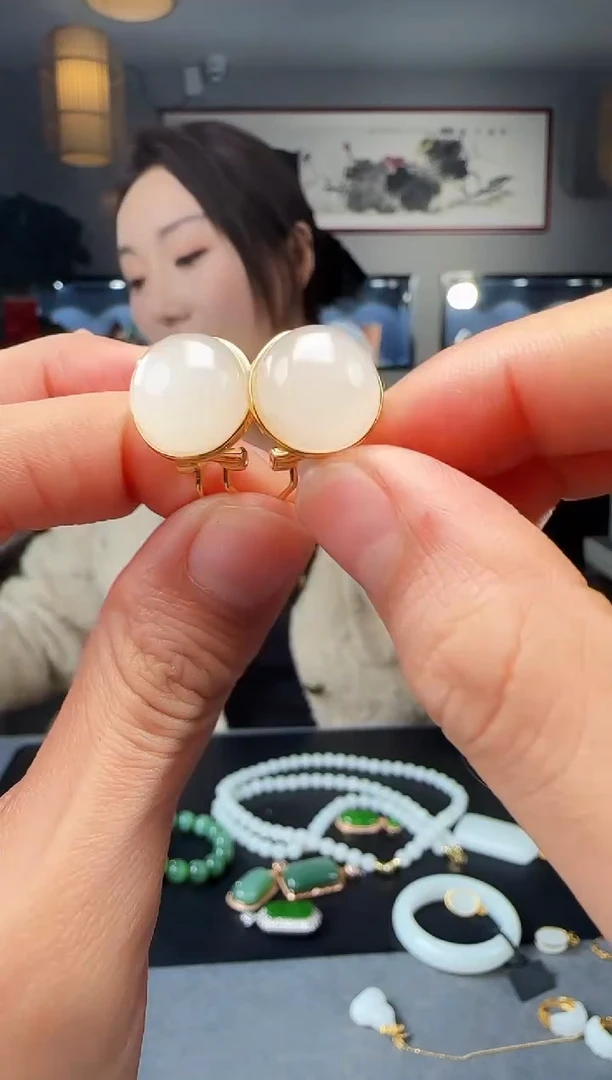 【闪购商品】和田玉耳钉银S925镶嵌1