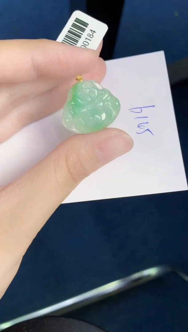翡翠18K金镶嵌颈饰天然翡翠緬甸A貨