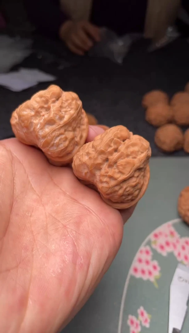 把件文玩核桃a314   蛤蟆头   39尺