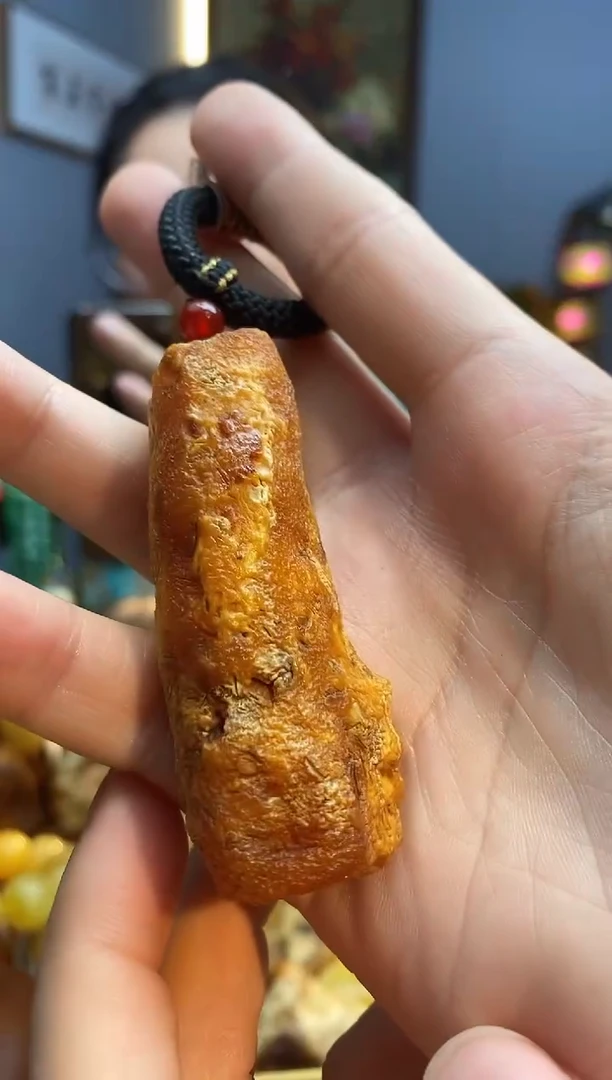 琥珀颈饰未镶嵌吊坠