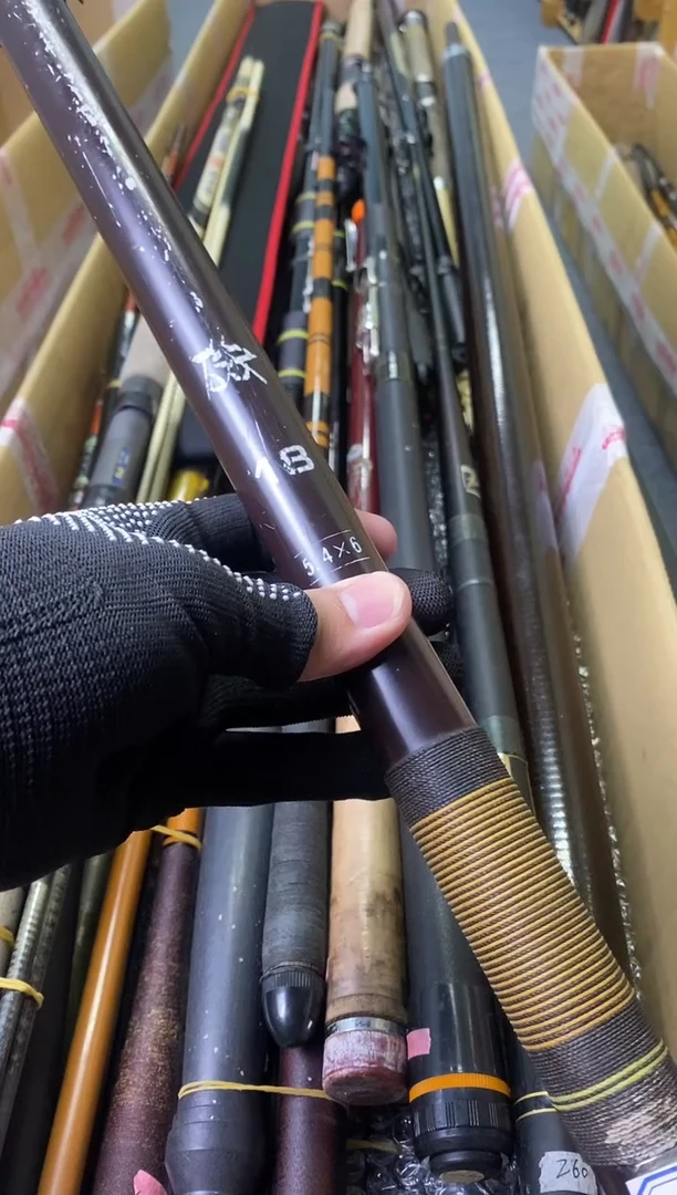 快****我孤品微瑕疵，慎拍，+10元发顺丰