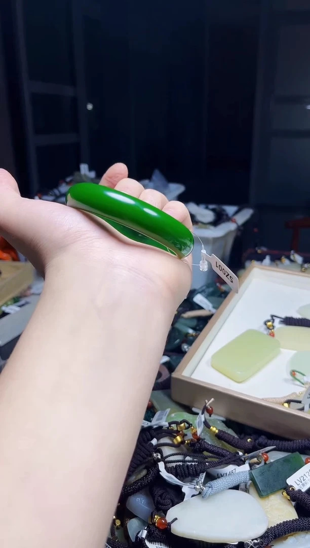 玉未镶嵌拍一发一