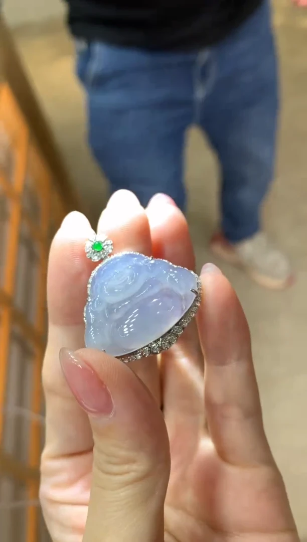 翡翠18K金镶嵌颈饰|不退不换