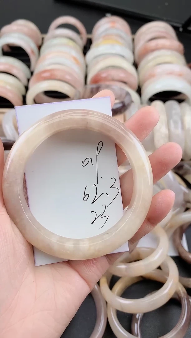 未镶嵌手镯石英质玉（金丝玉）019