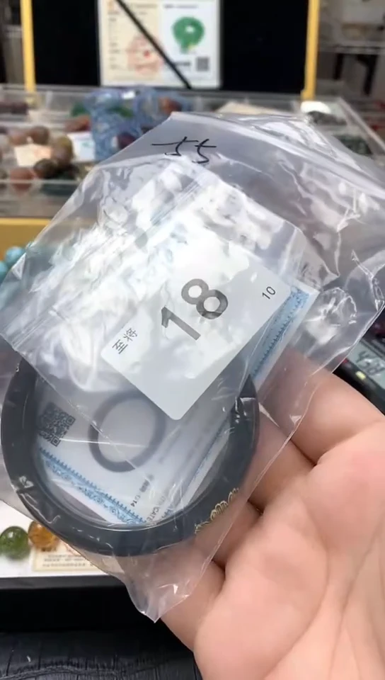 和田玉（糖玉）手镯未镶嵌手链18