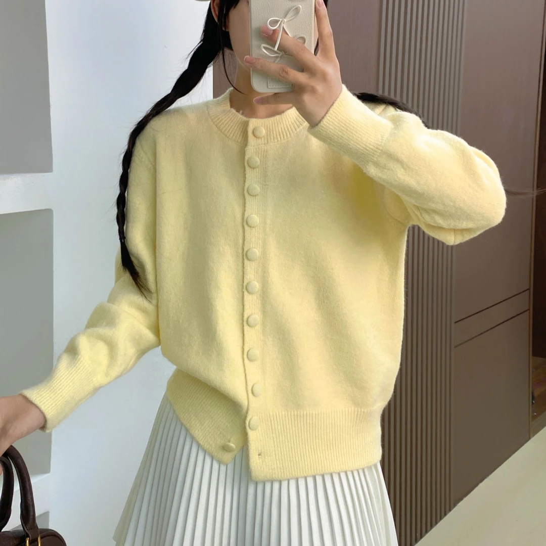 秋冬新款韩系复古温柔风针织开衫女圆领百搭宽松毛衣外套女