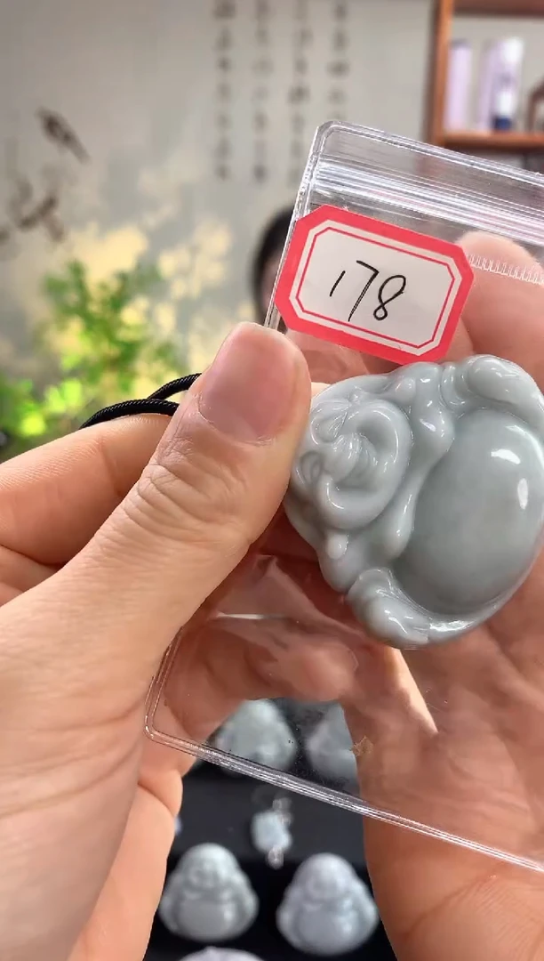 【闪购商品】翡翠颈饰未镶嵌佛公178