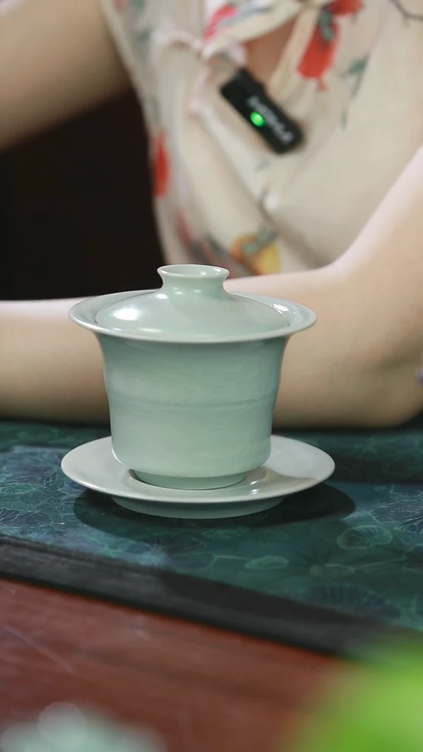 竹节盖碗 月白 支钉开片 一级品