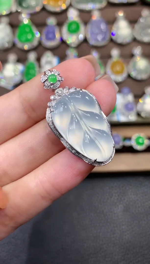 吊坠(不含链)18K金镶嵌翡翠a65