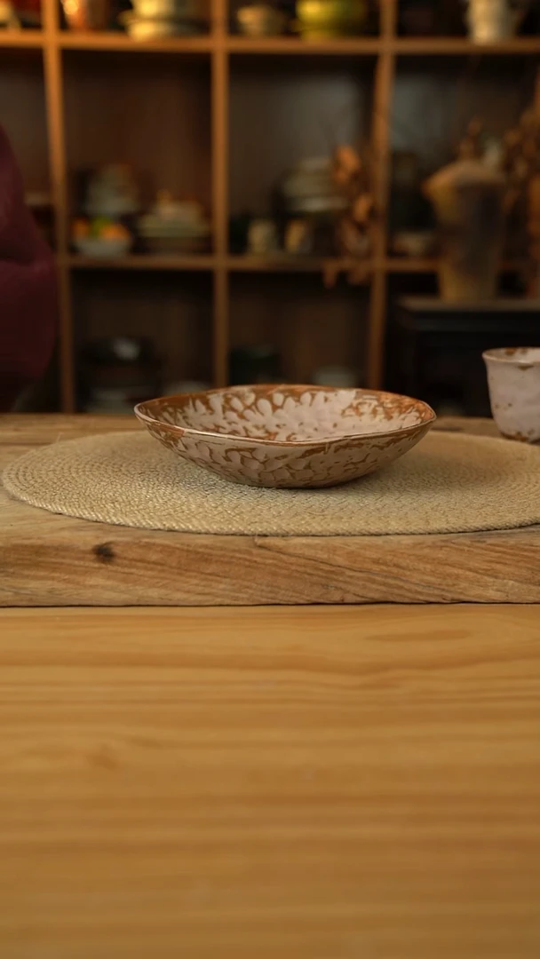 橡皮粉系列的8英寸手捏盘1个