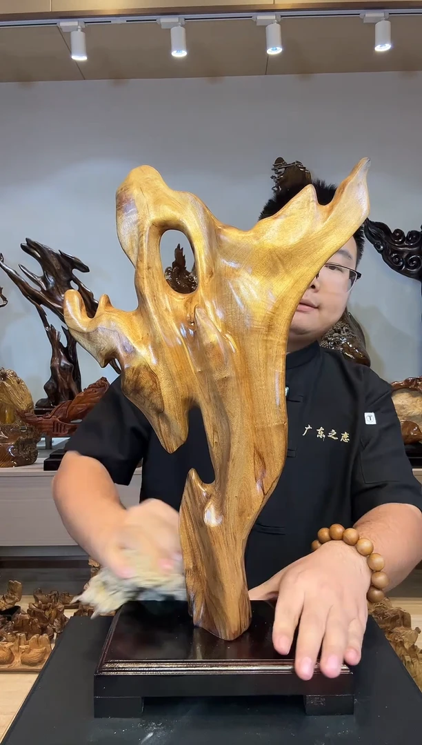 金丝楠大****?金丝楠木小叶桢楠   B26