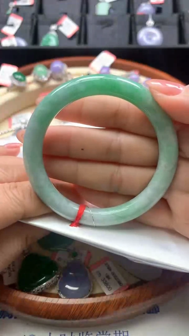 【闪购商品】翡翠手镯未镶嵌55圈手镯
