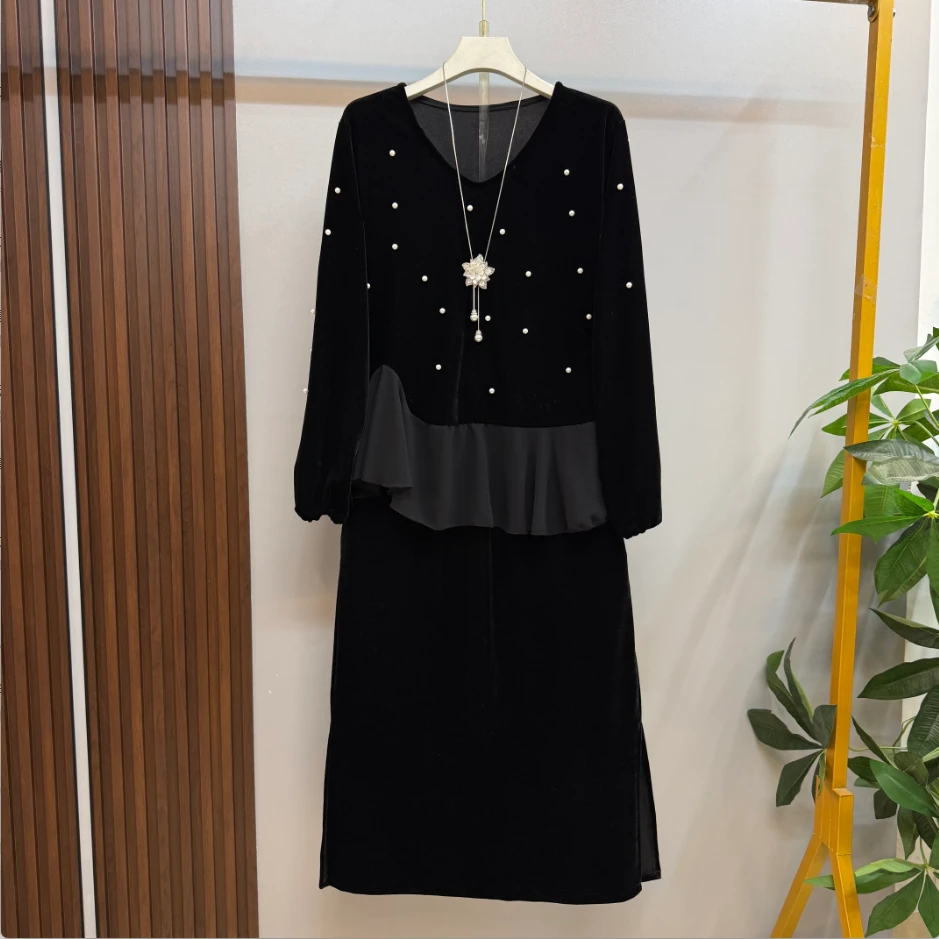 早秋新款时尚洋气欧货重工打珠丝绒上衣半身裙套装