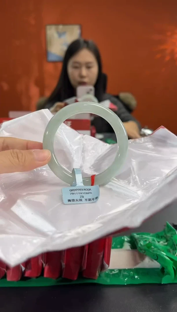 未镶嵌手镯翡翠6 55