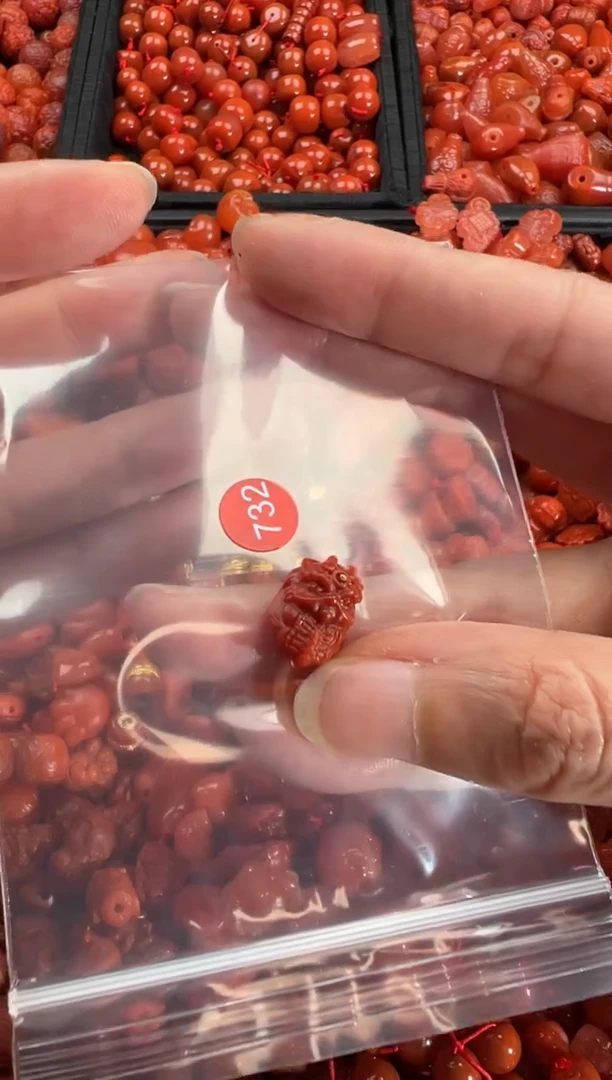 【闪购商品】南红玛瑙颈饰未镶嵌1