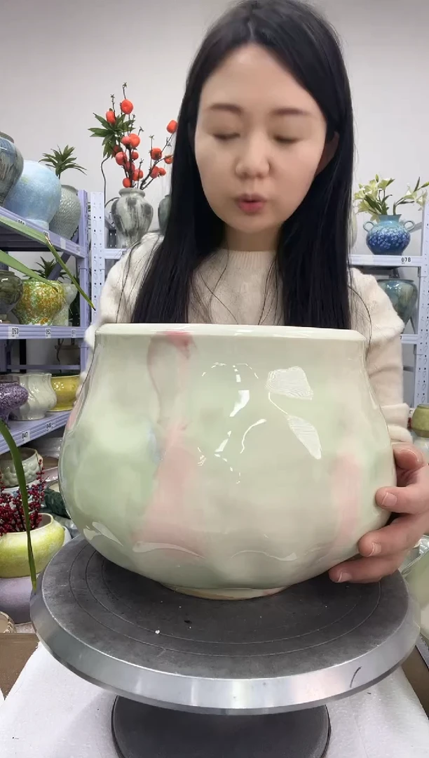 【1.2】花盆链接 高：20  口：19