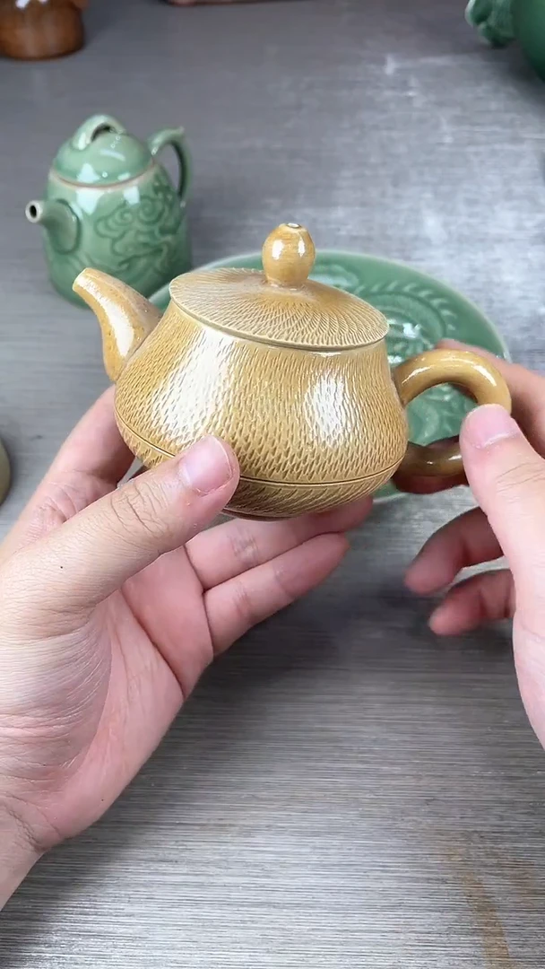 龙泉青瓷仓储大放漏