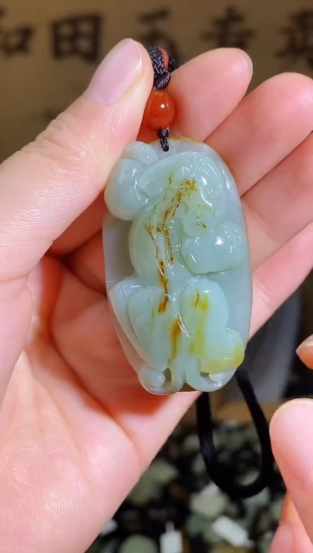 颈饰未镶嵌和田玉1