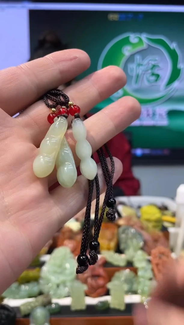 【闪购商品】岫玉吊坠未镶嵌·多样性发货*拍一发一