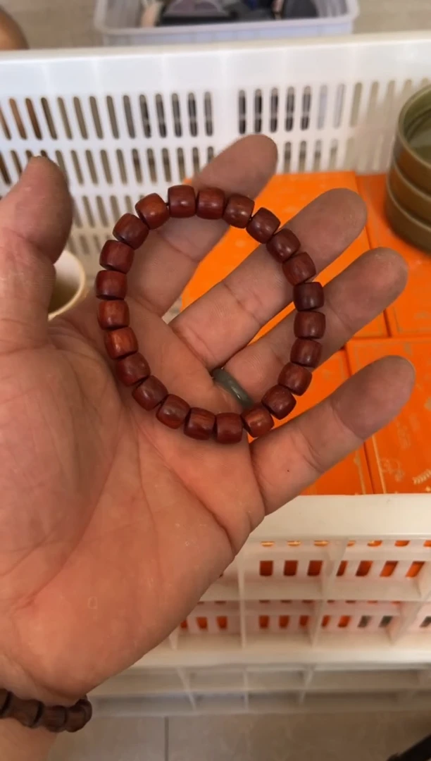 无运费险有瑕疵的摄影的产品有使用过的痕迹有点脏介意勿拍