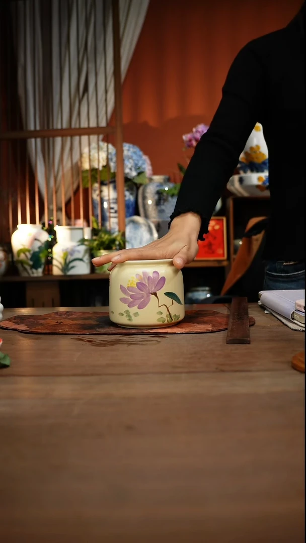 当代高温釉下彩手绘陶瓷餐具