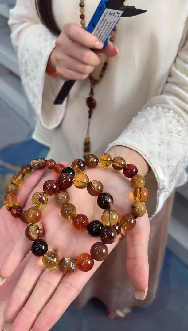 琥珀颈饰未镶嵌0103121仅一件