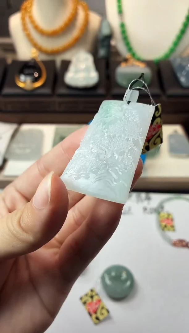 未镶嵌定制翡翠乌*邦毛货不退不换