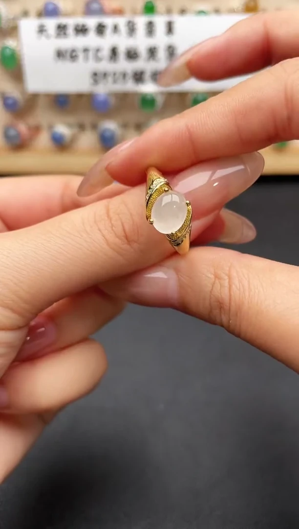 银S925镶嵌戒指翡翠一物一证一礼盒