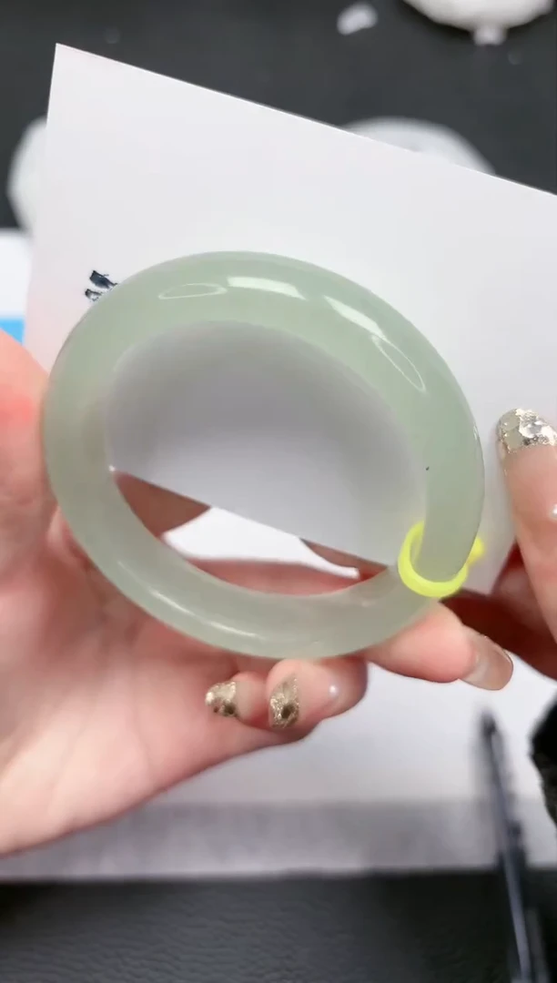 【闪购商品】石英质玉手镯未镶嵌47-56