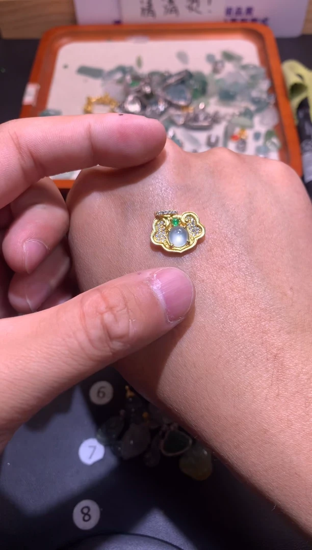 【闪购商品】翡翠吊坠(不含链)银S925镶嵌1