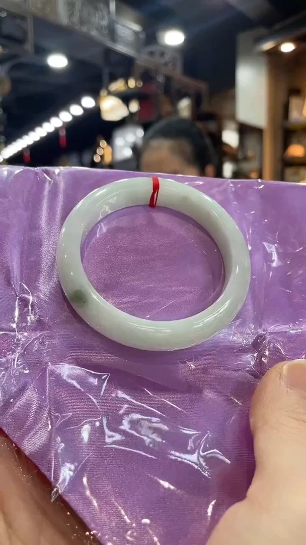 未镶嵌手镯翡翠82